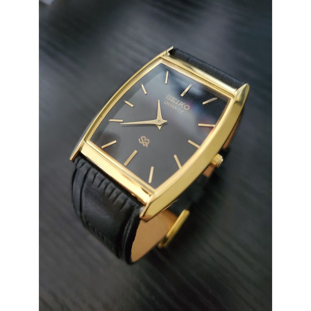 RARE -‎ Vintage Seiko Slim Quartz Men's Leather 33mm Watch
